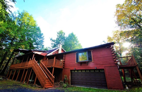 Marshalls Creek Cabin | PoconoRental.Shop - Free 4th Night - #1 Great Lodge w/Hot Tub