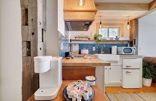 Greentown Cabin | Poconos Cabin Year Round Bliss