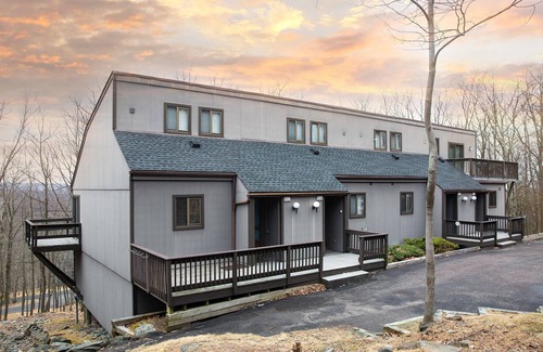 Village at Camelback House | Poconos Camelback Retreat-Pet Friendly, Ski-In/Out, Pool, Waterpark, Outlet Mall