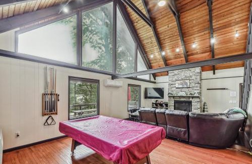 Tobyhanna House | Poconos Chalet newly renovated, great location home