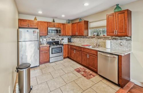 Tobyhanna House | Poconos Chalet newly renovated, great location home
