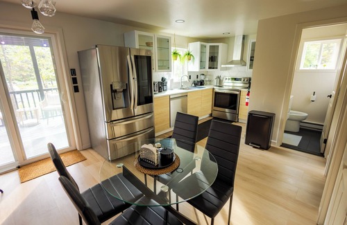Pocono Summit House | Poconos Getaway-Kalahari-Camelback-Fire Pit-Arcade-Kayak-Seasons-Pet Friendly