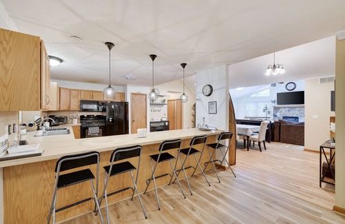 Bushkill House | Poconos House - 4BR house in Saw Creek, Bushkill