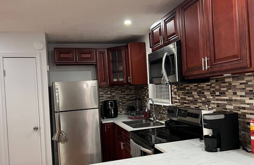 Tobyhanna Cottage | Poconos Modern Dream House