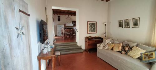 San Casciano in Val di Pesa Apartment | Podere Salceto, terrazza sul Chianti