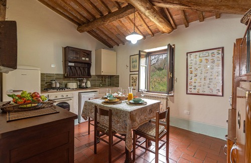 Radicofani Cottage | Podere Colombaio - Verbena chalet in historical Podere in Val d'Orcia