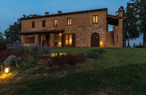 Citta della Pieve Villa | Podere Fabbrica 12, Emma Villas