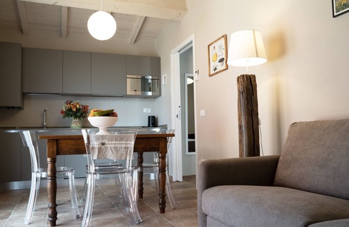 Lamporecchio House | Podere IL Quadro - Appartamento Olivo- Charming Country House