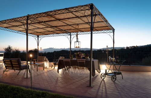 Lamporecchio House | Podere IL Quadro - Appartamento Olivo- Charming Country House