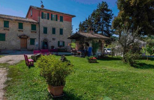 Vergato Apartment | PODERE P RATIZZOLI II Piano