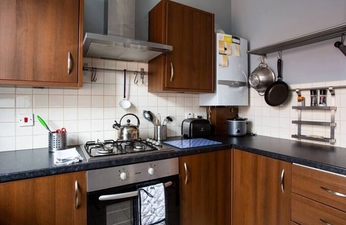 Belfast Condo | Poet's Rest 2 miles from central Belfast