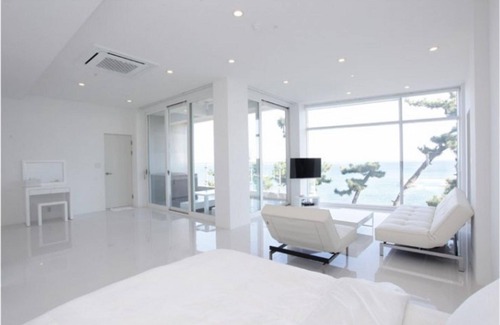 Pohang House | Pohang Nature Pool Villa Pension