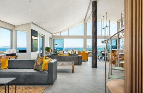 Green Point Apartment | Point Break Penthouse