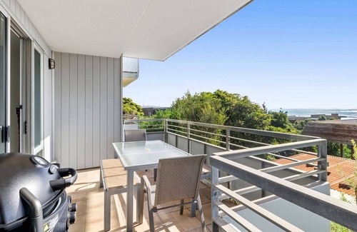 Lorne Apartment | Point Grey Apartment 7