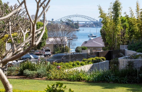 Bellevue Hill Apartment | Point Piper Luxe by Contemporary Hotels