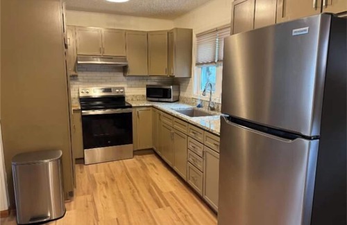 Camdenton Apartment | Point View Resort