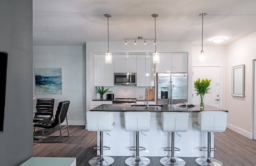 Port Tampa City Apartment | Pointe 2BD w/Den 4 - Two Bedroom Apartment, Sleeps 4