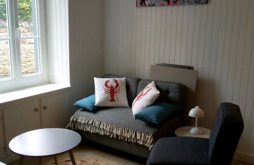 Ile-Tudy House | Pointe de l'Ile-Tudy- Fisherman's cottage 50 m from the ocean - 2 to 4 people