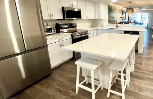 Sanibel Condo | Pointe Santo Gulf View Fully Remodeled Deep Discount November 1-8 Veteran Rates