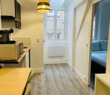 Bourgogne Apartment | Poirier 6