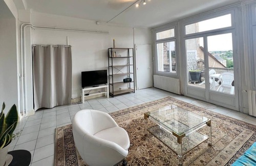 Poitiers Apartment | Poitiers, un certain regard