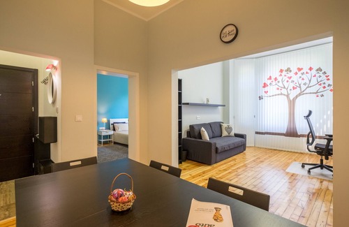 Sofia City Center Apartment | ✯ POKER STYLE IN ♡ OF THE CITY ✯ FREE WI-FI | QUEEN SIZE BEDS