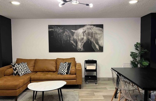 Miguel Hidalgo Apartment | Polanco Apt Steps from Masaryk Ave Ideal for Group