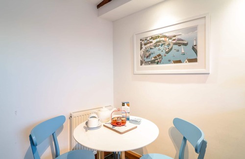 Mevagissey Cottage | POLKIRT FORGE, character holiday cottage, with a garden in Mevagissey