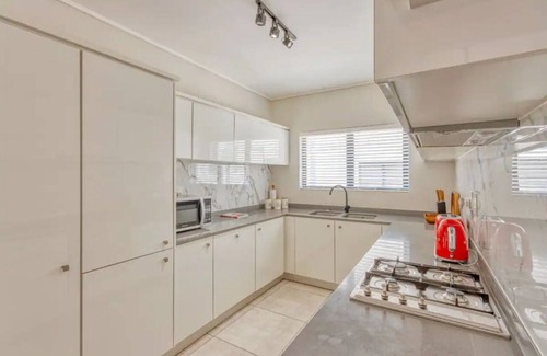 Greater Johannesburg Metropolitan Area Apartment | Polofields waterfall Home away from home apartment - Fili