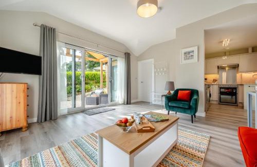 Tresillian House | Polsue Gardens - Monterey
