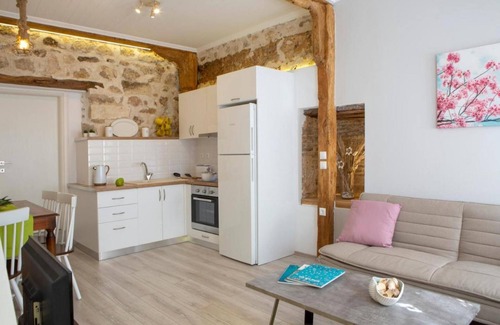 Lefkada Town House | Polyxenis Cozy Maisonette - Lefkada BnB