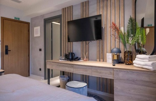 Kalambaka Apartment | Polyzos Luxury Suites Meteora #2 - Adults Friendly