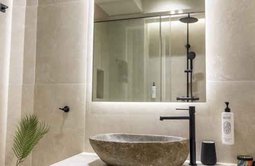 Kalambaka Apartment | Polyzos Luxury Suites Meteora #3 - Adults Friendly