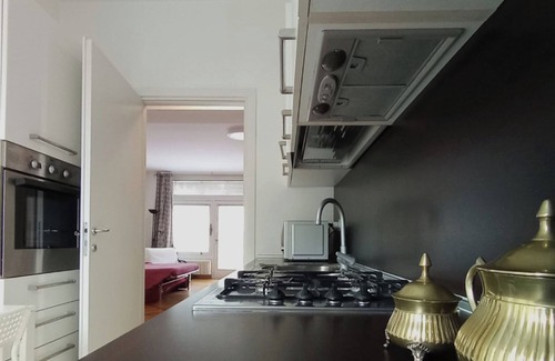Bicocca Apartment | Ponale 52 bright studio