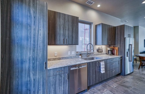 Poncha Springs House | Ponchita House- 6 beds, 6 baths! Located in the Crossroads of the Rocky Mountains