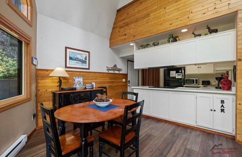Purgatory House | Pond Out Back, Privacy, Great Deck!