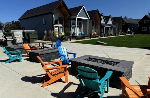 Seaside House | Pond View At The Commons - Dog Friendly