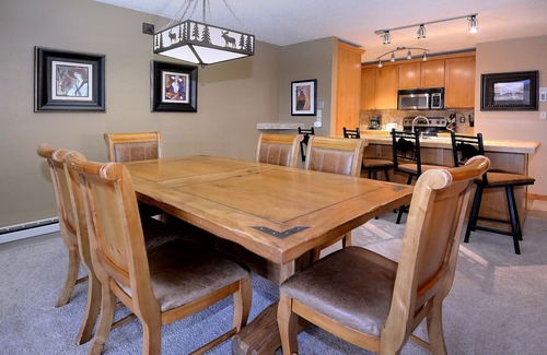Crested Butte Condo | Ponderosa Condo, renovated 2BD/2BA, hot tub, deck