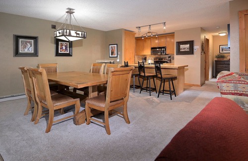 Crested Butte Condo | Ponderosa Condo, renovated 2BD/2BA, hot tub, deck