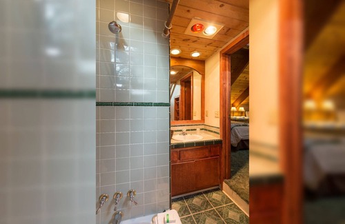 Twin Peaks Hotel | Ponderosa Lodge - Lodge | 11 Beds | Three Bathrooms | Sleeps 15