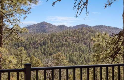 Highland Pines Cabin | Ponderosa Retreat