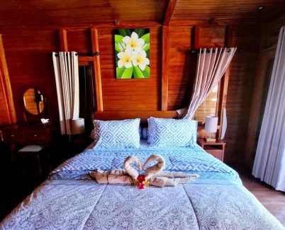 Mumbul House | Pondok Denly by Pigeon