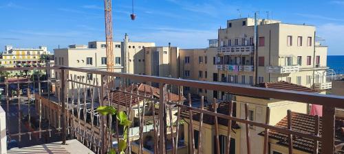 Quartiere XXXIII Lido di Ostia Ponente Apartment | Pontile di Ostia Rutilio Namaziano Flat