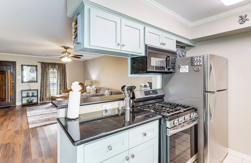 Memorial House | Pool Access: Energy Corridor Townhome in Houston!