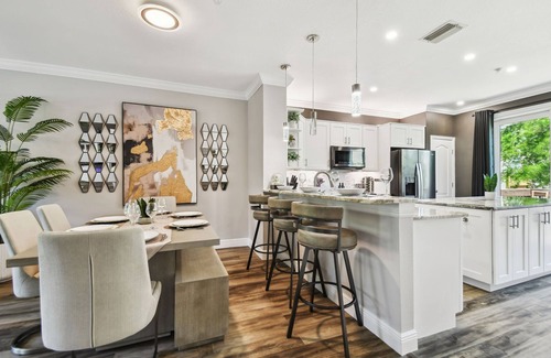 Sun Bay South House | Pool Access, Patio & BBQ, Family & Pet Friendly