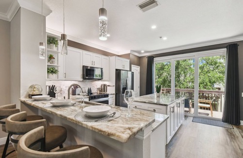Sun Bay South House | Pool Access, Patio & BBQ, Family & Pet Friendly