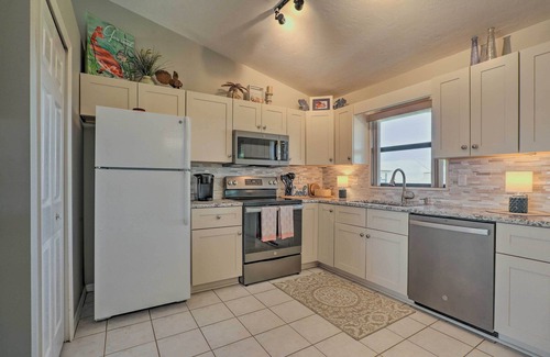 Highland Villa | Pool Access + Screened Porch: Sebring Resort Home