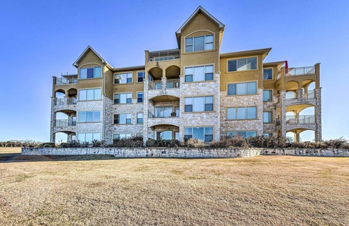 Eureka Apartment | Pool Access + Views: Richland-Chambers Studio!