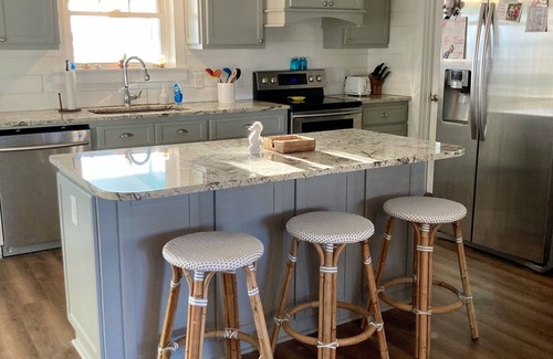 Emerald Isle House | Pool and private 1 bedroom apartment downstairs