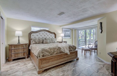 Kings Lake House | Pool and Spa Home in Kings Lake of Naples, Florida